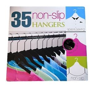 NIB Space Saving Non-Slip Hangers